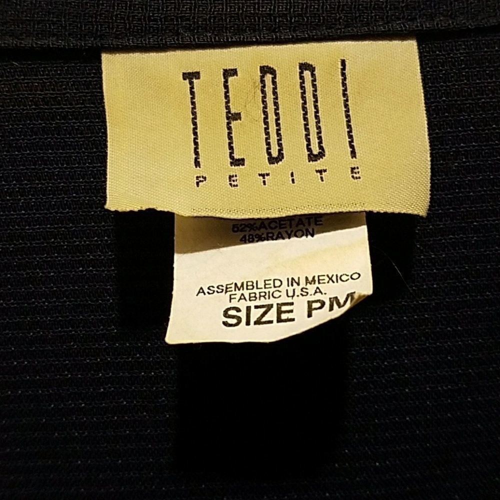 Teddi navy white block pattern top Sz. PM - Picture 2 of 4